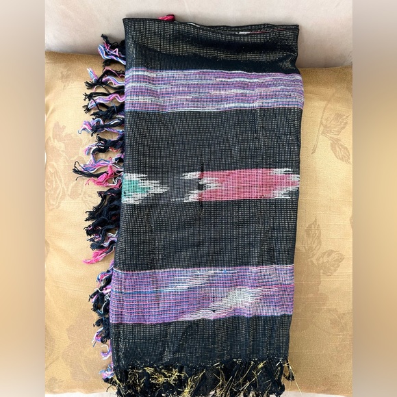 Lauren Liz Black/Metallic Gold Multicolored Aztec Southwestern Scarf - Picture 2 of 9